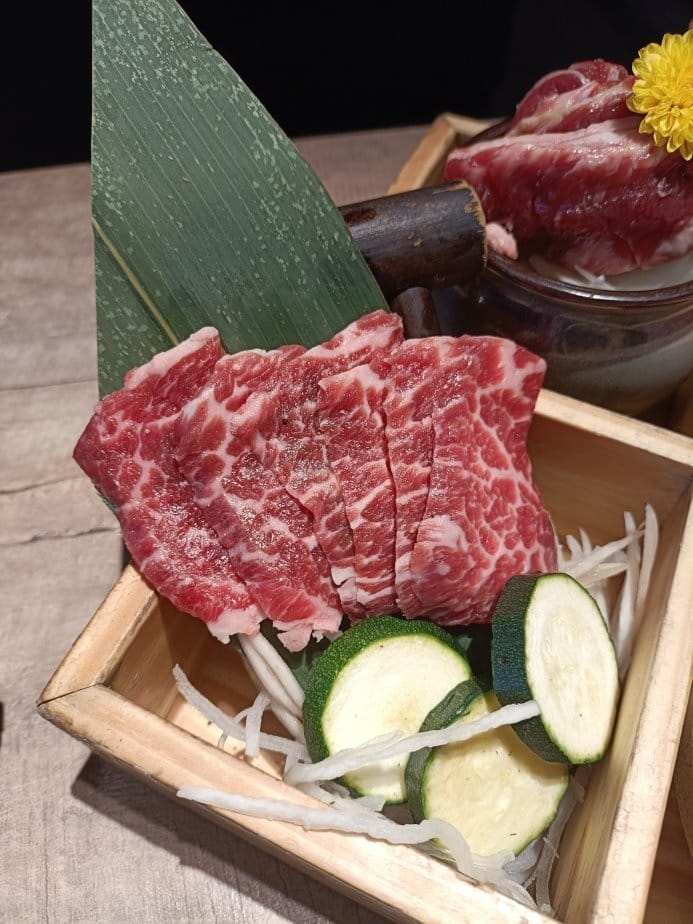 台北忠孝新生美食|山上走走-日式燒肉台北華山店。無菜單料理1 台北忠孝新生美食|山上走走-日式燒肉台北華山店。無菜單料理1