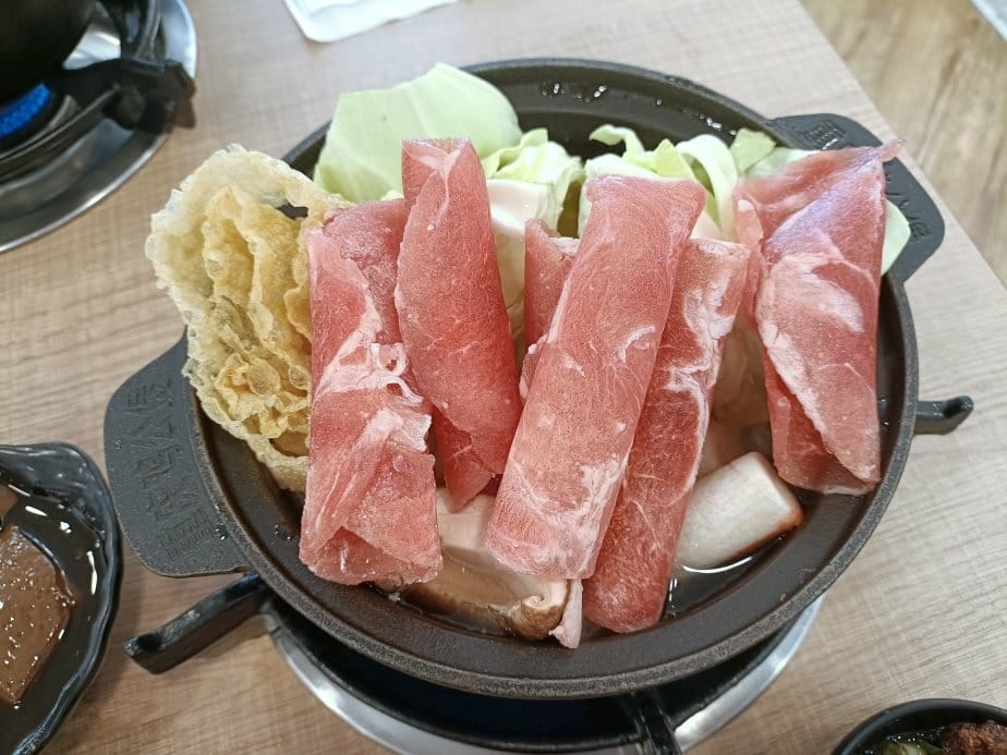 桃園美食|太夯滿足鍋物-中山店。個人平價小火鍋最便宜只要19