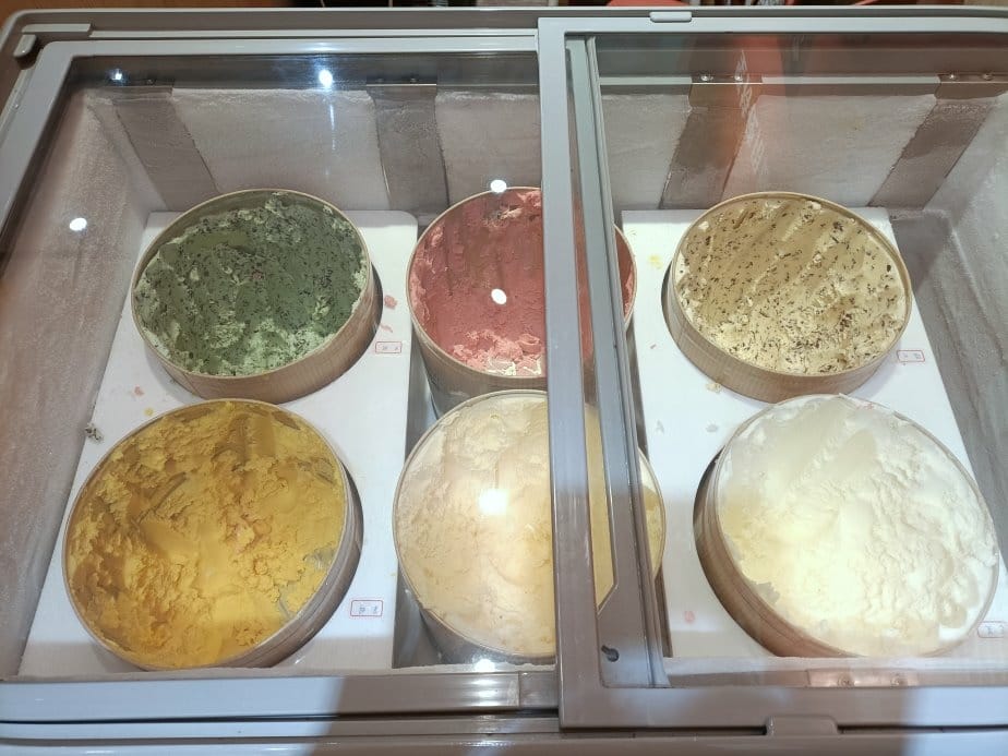 樹林美食|吃吃牛排-樹林家樂福店。飲料、湯品、滷肉飯、爆米花 樹林美食|吃吃牛排-樹林家樂福店。飲料、湯品、滷肉飯、爆米花