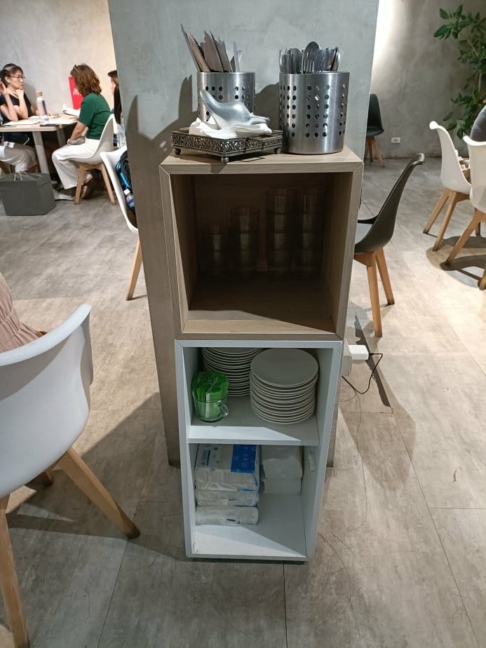 台北忠孝復興甜點|Cross Cafe克勞斯咖啡店, 寧靜的