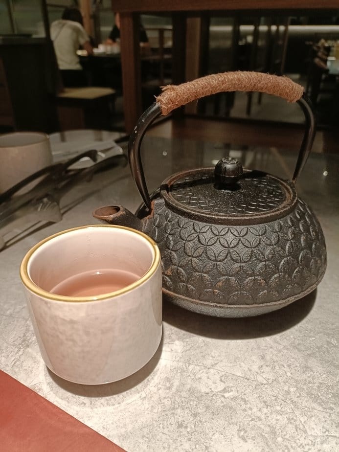 台北西門町美食|築間麻辣火鍋。粵式老火湯/經典麻辣鍋另附蕈菇 台北西門町美食|築間麻辣火鍋。粵式老火湯/經典麻辣鍋另附蕈菇