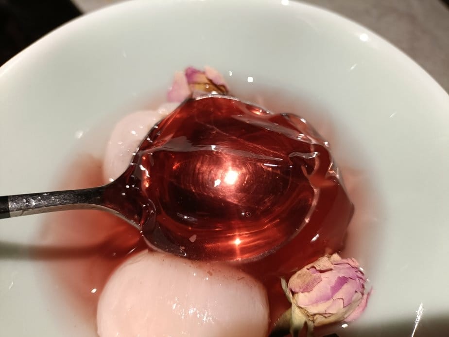 台北西門町美食|築間麻辣火鍋。粵式老火湯/經典麻辣鍋另附蕈菇 台北西門町美食|築間麻辣火鍋。粵式老火湯/經典麻辣鍋另附蕈菇