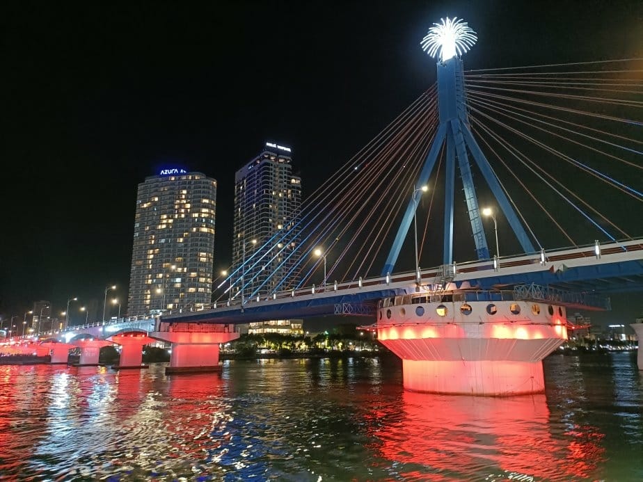 2024越南峴港|夜遊韓江~峴港龍橋夜景!