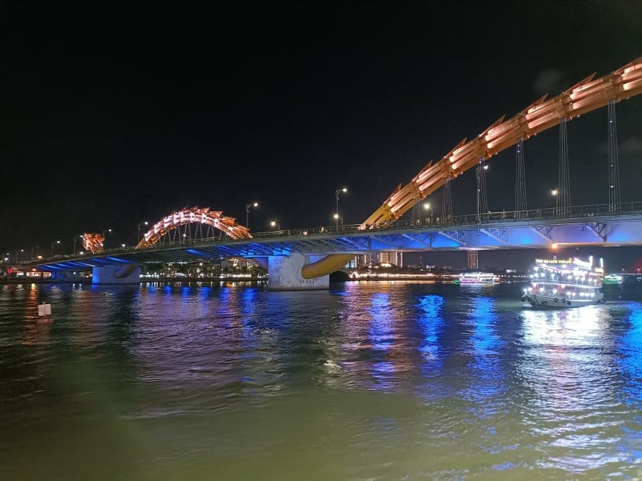 2024越南峴港|夜遊韓江~峴港龍橋夜景!