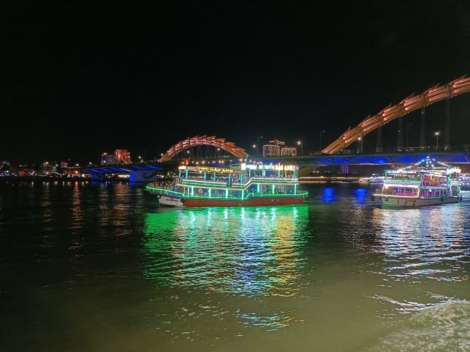 2024越南峴港|夜遊韓江~峴港龍橋夜景!