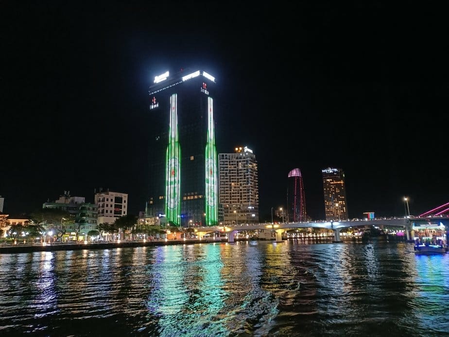 2024越南峴港|夜遊韓江~峴港龍橋夜景!