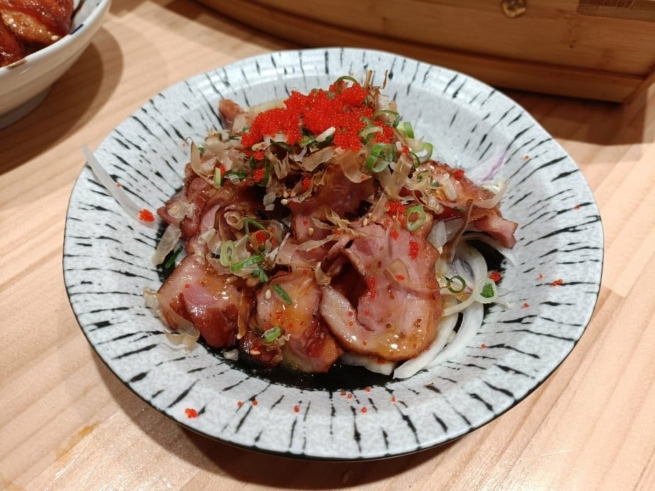 台中美食|五型の丼飯。一艘大船載滿5碗海鮮丼飯~海膽、鮭魚卵