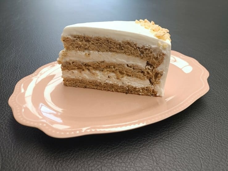 台中咖啡廳|若草老宅咖啡廳。簡約優雅慢步調~飲品普通、甜品很