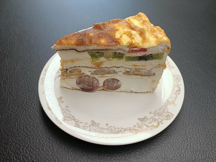 台中咖啡廳|若草老宅咖啡廳。簡約優雅慢步調~飲品普通、甜品很