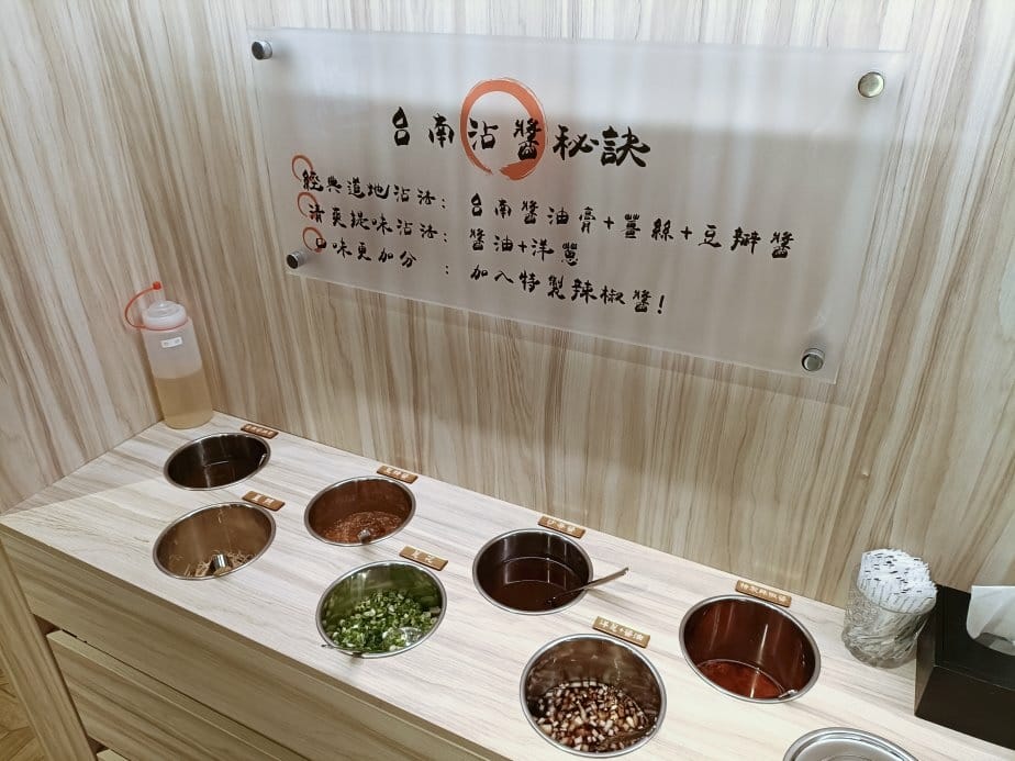 台北國父紀念館美食|宣牛溫體牛肉火鍋-光復店。每日直送溫體牛