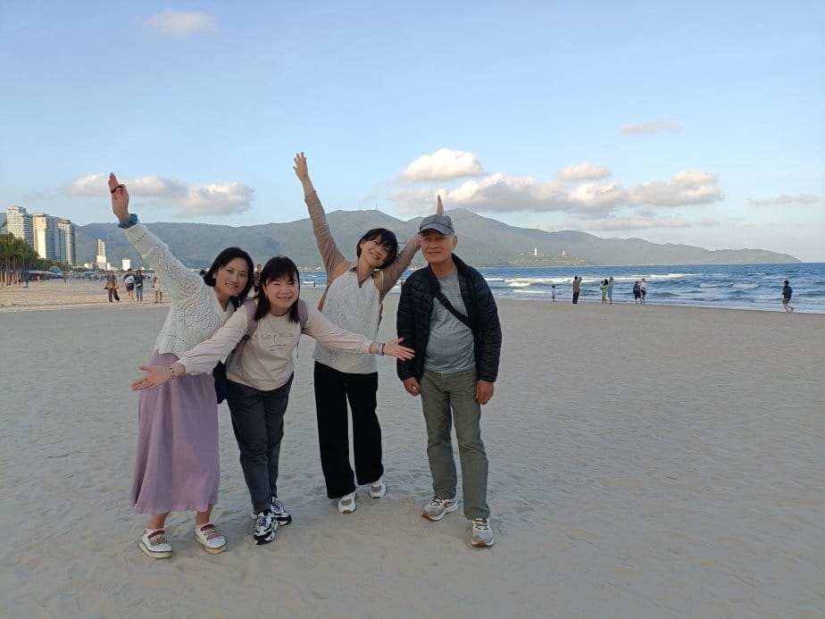 2024越南峴港|美溪沙灘、JOKI蒸氣海鮮火鍋+自助餐,肉 2024越南峴港|美溪沙灘、JOKI蒸氣海鮮火鍋+自助餐,肉