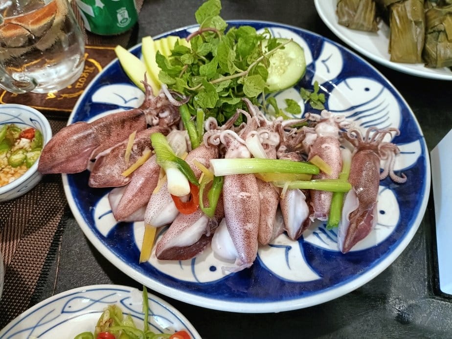 2024越南峴港|山茶半島靈應寺、Ngon Thi Hoa庭