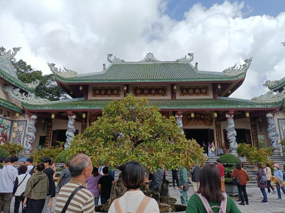 2024越南峴港|山茶半島靈應寺、Ngon Thi Hoa庭