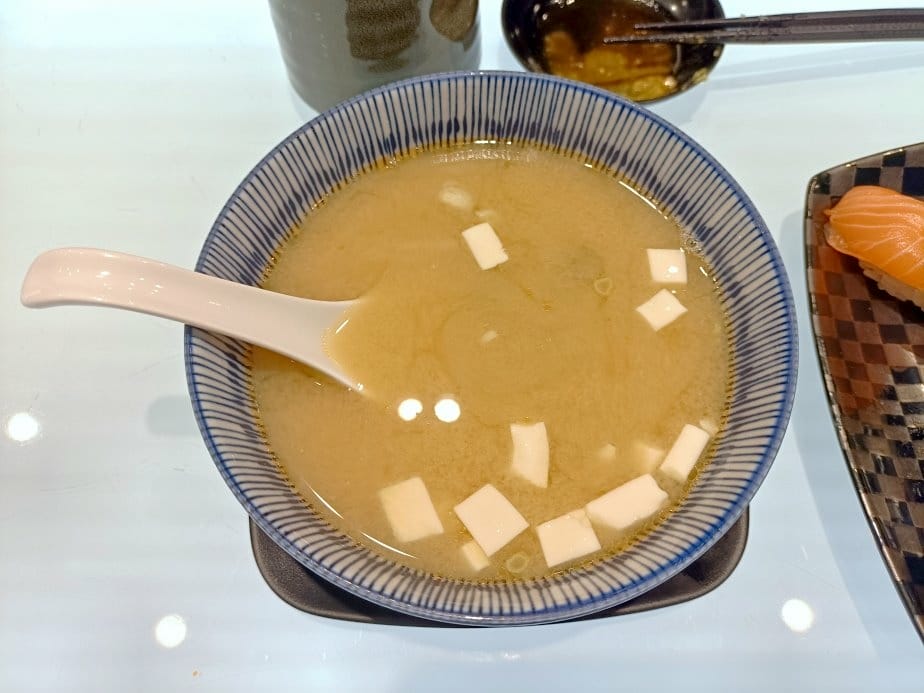 板橋美食|海壽司-板橋大遠百店。食材新鮮、空間迷你、價格略高 板橋美食|海壽司-板橋大遠百店。食材新鮮、空間迷你、價格略高