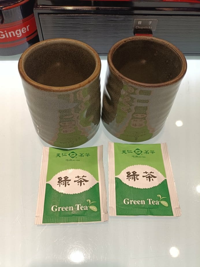 板橋美食|海壽司-板橋大遠百店。食材新鮮、空間迷你、價格略高 板橋美食|海壽司-板橋大遠百店。食材新鮮、空間迷你、價格略高