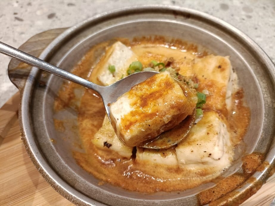 台北忠孝復興美食|就饗鐵板燒-台北忠孝東店。內用享現炒蔬菜、