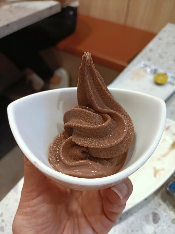 台北忠孝復興美食|就饗鐵板燒-台北忠孝東店。內用享現炒蔬菜、