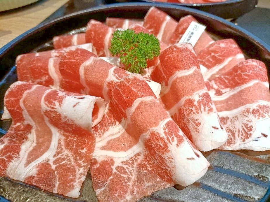 板橋美食|小深紅活體海鮮鍋物專賣。海鮮都是活跳跳的 板橋美食|小深紅活體海鮮鍋物專賣。海鮮都是活跳跳的