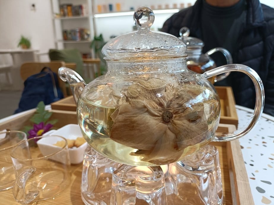 2024越南峴港|會安古鎮漫遊、25s Cafe & Bru