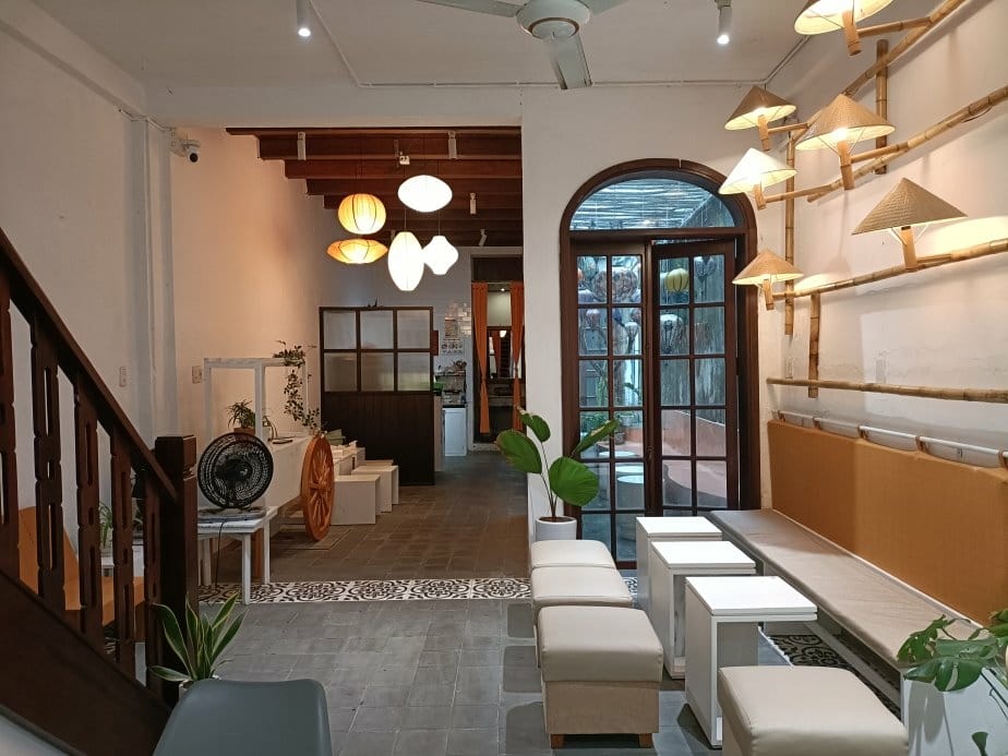 2024越南峴港|會安古鎮漫遊、25s Cafe & Bru