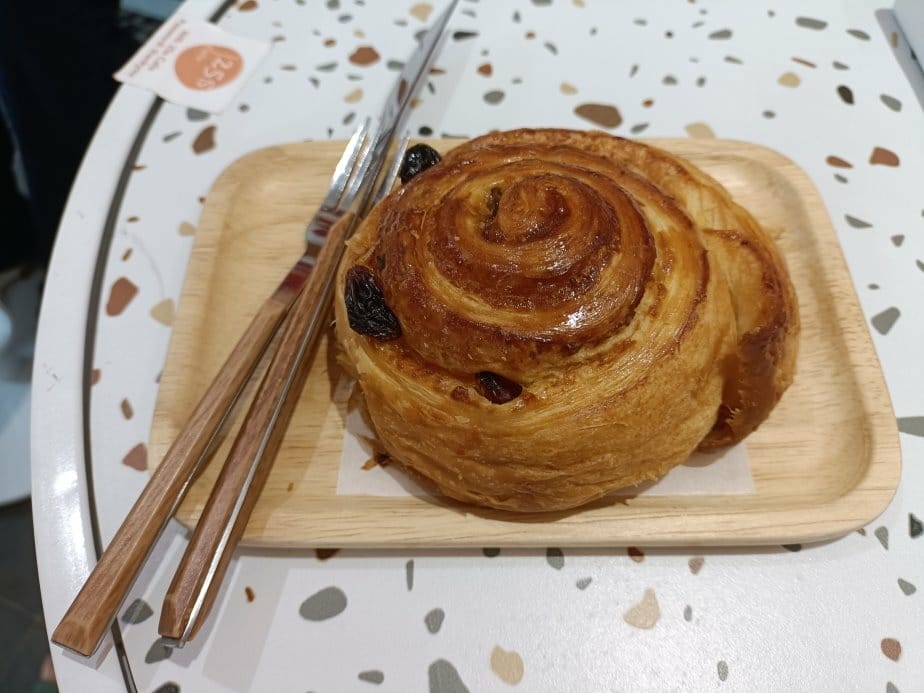 2024越南峴港|會安古鎮漫遊、25s Cafe & Bru