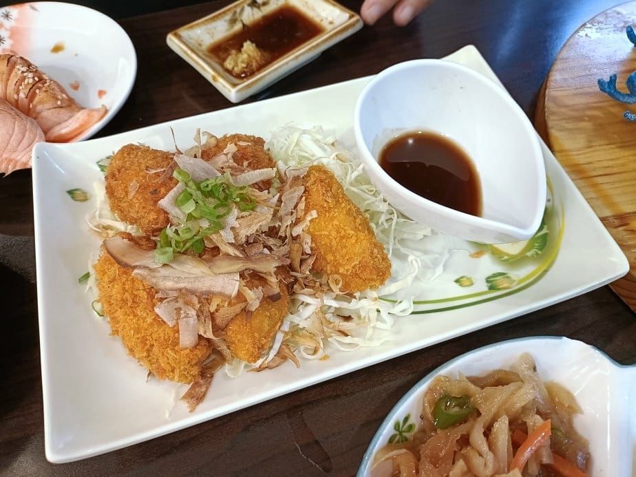 三峽美食|村 日本料理~各式刺身、生魚片、握壽司、炸物、烤物 三峽美食|村 日本料理~各式刺身、生魚片、握壽司、炸物、烤物