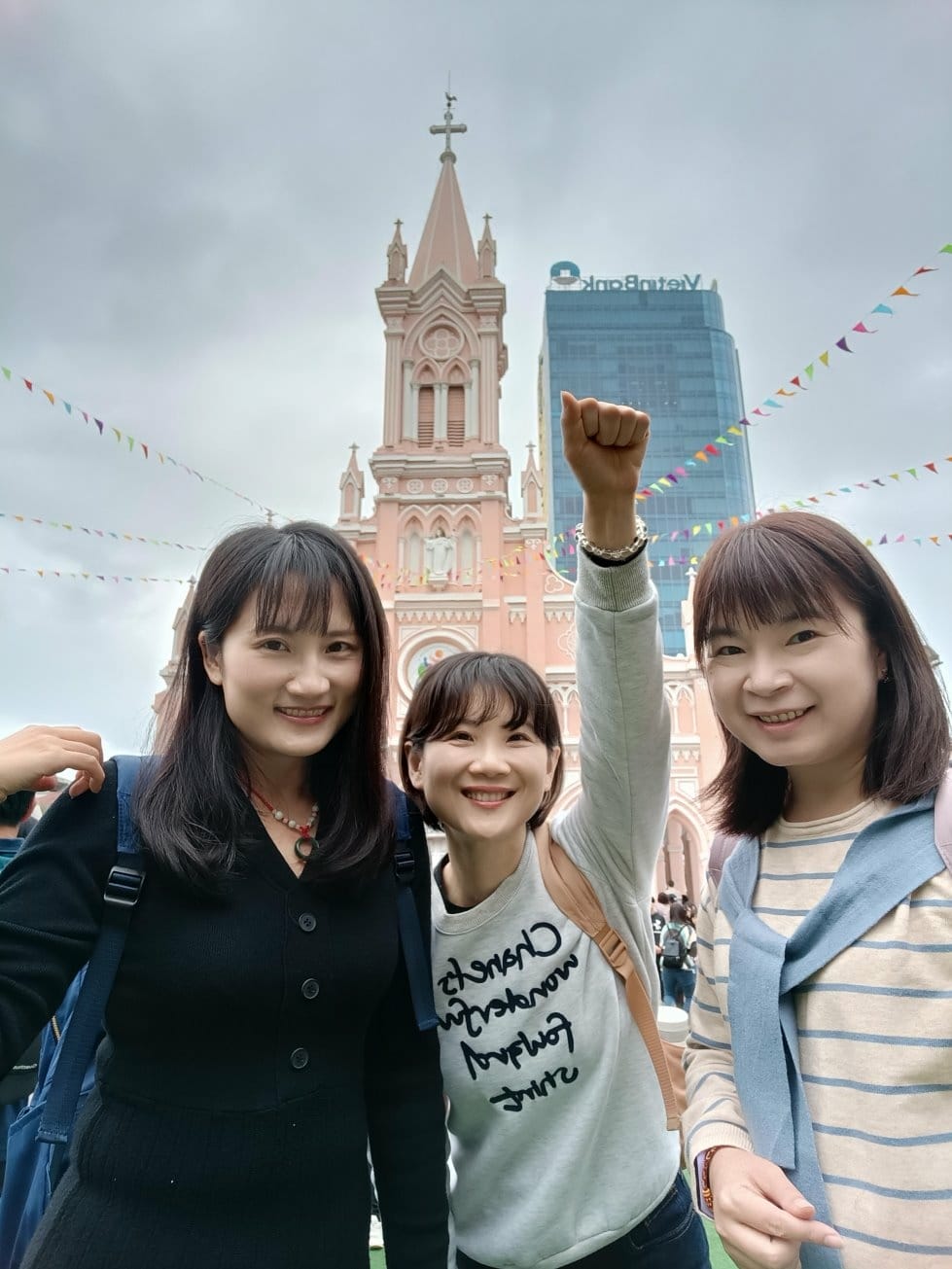 2024越南峴港|粉紅教堂IG火紅打卡景點、峴港半島酒店下午