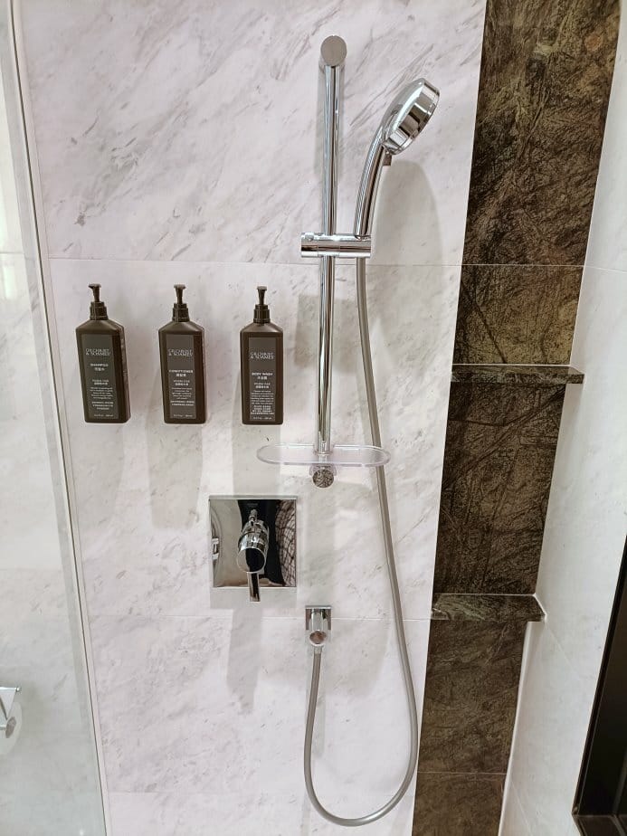 2024香港澳門|香港東涌世茂喜來登酒店。雙床海景房~浴室水 2024香港澳門|香港東涌世茂喜來登酒店。雙床海景房~浴室水