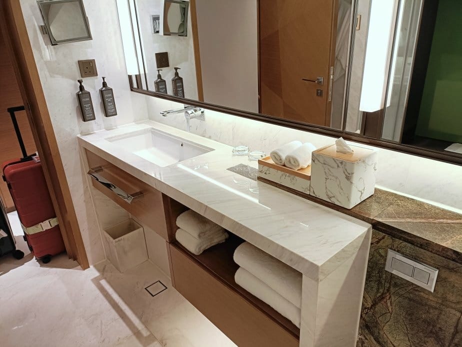 2024香港澳門|香港東涌世茂喜來登酒店。雙床海景房~浴室水 2024香港澳門|香港東涌世茂喜來登酒店。雙床海景房~浴室水