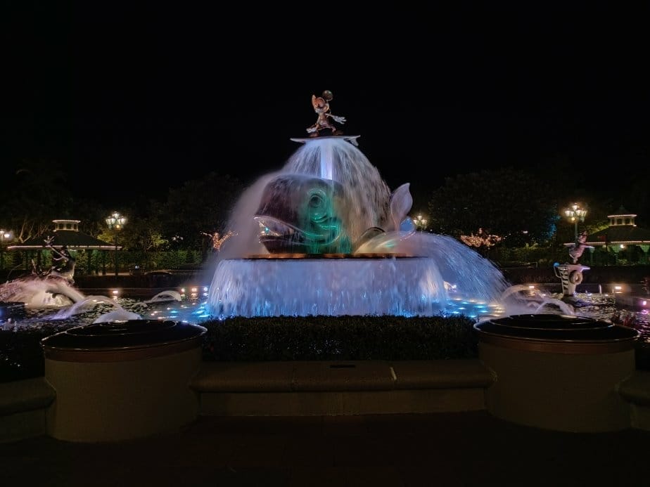 2024香港|香港迪士尼樂園~魔雪奇緣世界!周邊產品價格偏高