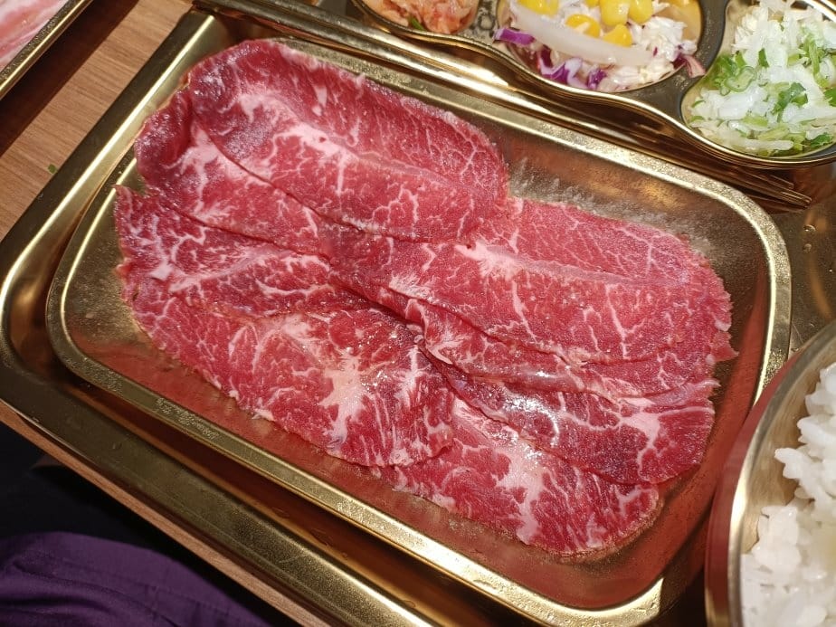 板橋美食|米個人燒肉-板橋店。府中新開個人燒肉店，食量客製化