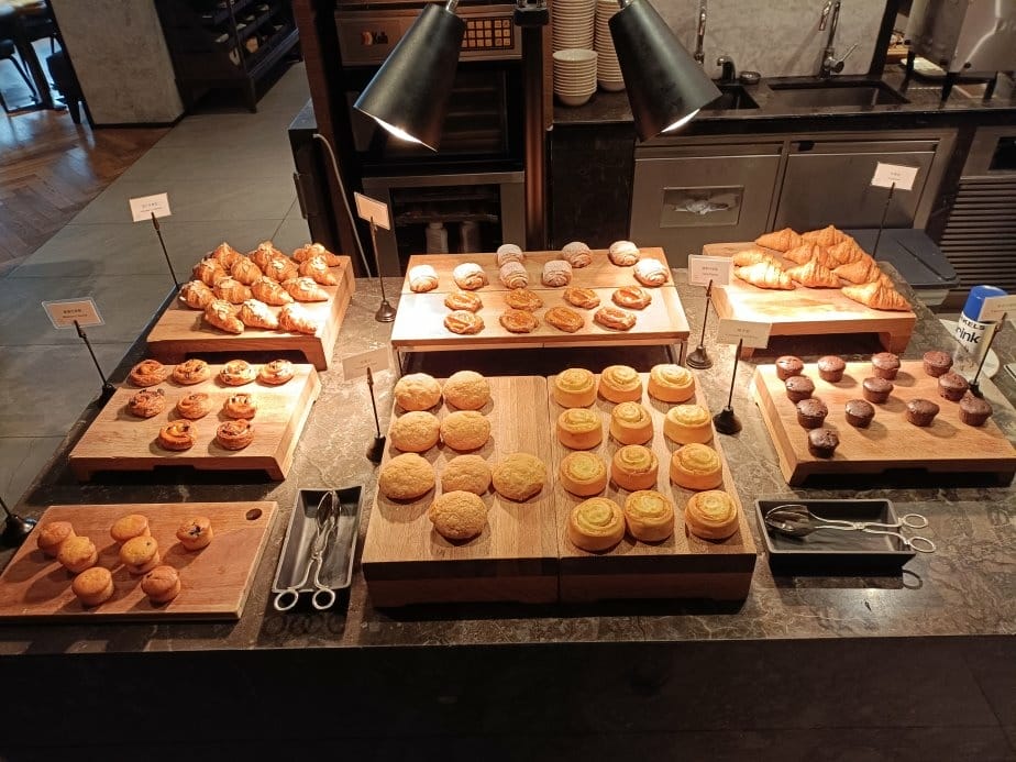 2024香港|東涌的世茂喜來登酒店早餐篇~早餐超豐盛!魚丸麵 2024香港|東涌的世茂喜來登酒店早餐篇~早餐超豐盛!魚丸麵