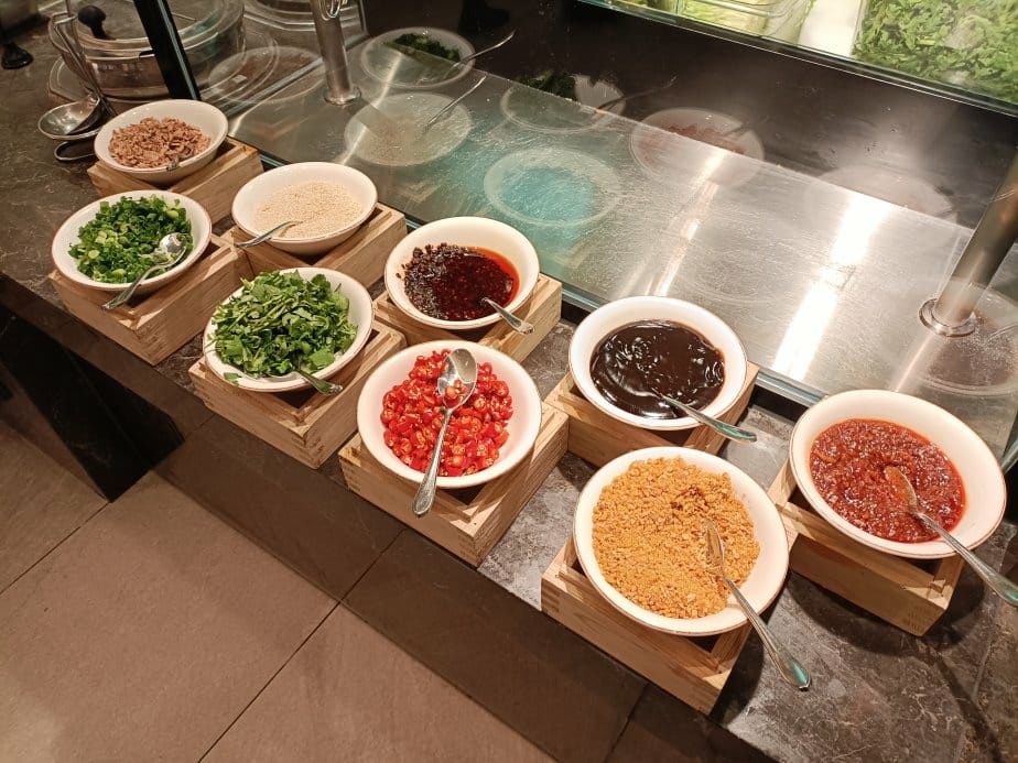 2024香港|東涌的世茂喜來登酒店早餐篇~早餐超豐盛!魚丸麵 2024香港|東涌的世茂喜來登酒店早餐篇~早餐超豐盛!魚丸麵