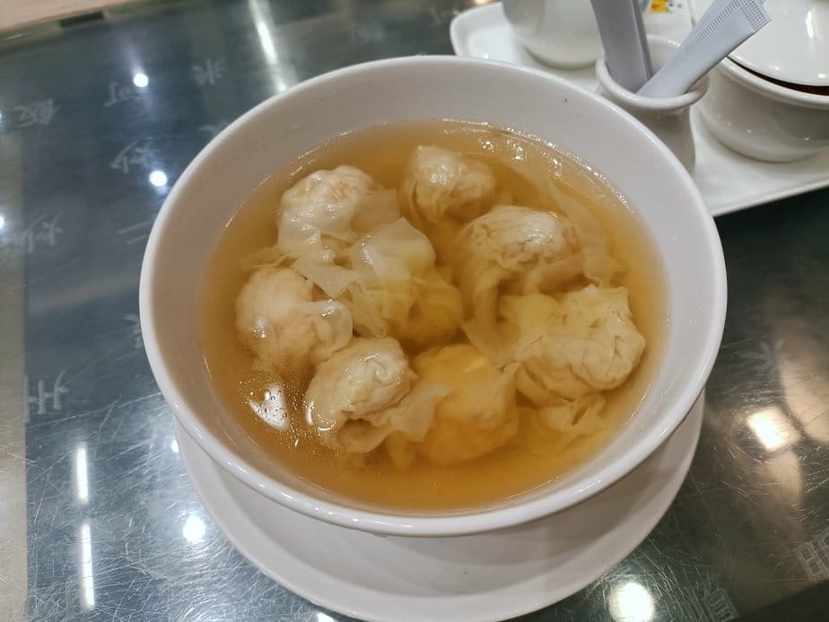 2024香港|何洪記粥麵專家-香港國際機場。鮮蝦雲吞麵、燒鵝 2024香港|何洪記粥麵專家-香港國際機場。鮮蝦雲吞麵、燒鵝