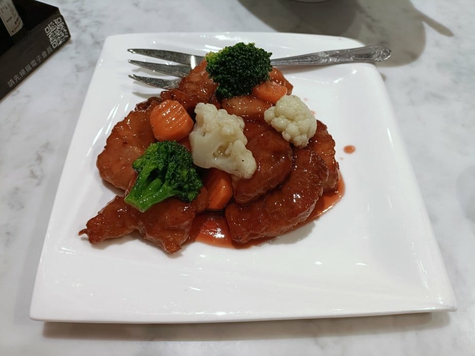 台北國父紀念館美食|大巨星港式飲茶餐酒館。京星集團最新餐飲、