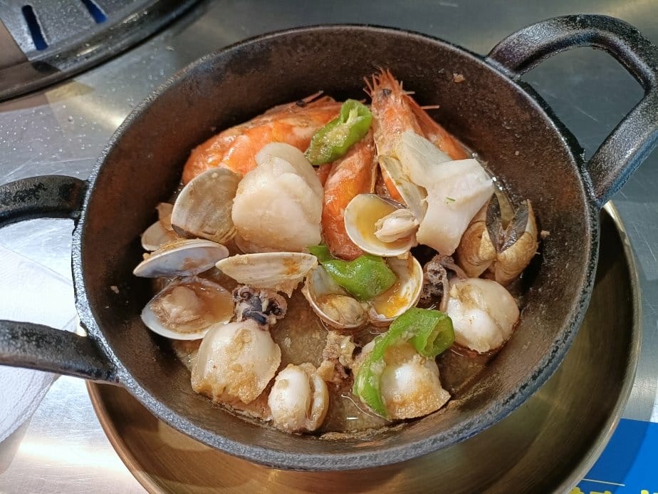 台北西門町美食| 金咕친구 韓式原塊烤肉-台北西門店。韓式小 台北西門町美食| 金咕친구 韓式原塊烤肉-台北西門店。韓式小