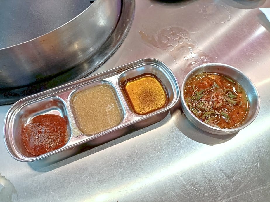 台北西門町美食| 金咕친구 韓式原塊烤肉-台北西門店。韓式小 台北西門町美食| 金咕친구 韓式原塊烤肉-台北西門店。韓式小