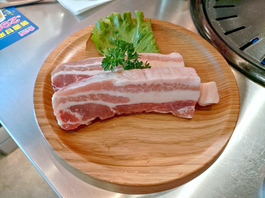 台北西門町美食| 金咕친구 韓式原塊烤肉-台北西門店。韓式小 台北西門町美食| 金咕친구 韓式原塊烤肉-台北西門店。韓式小