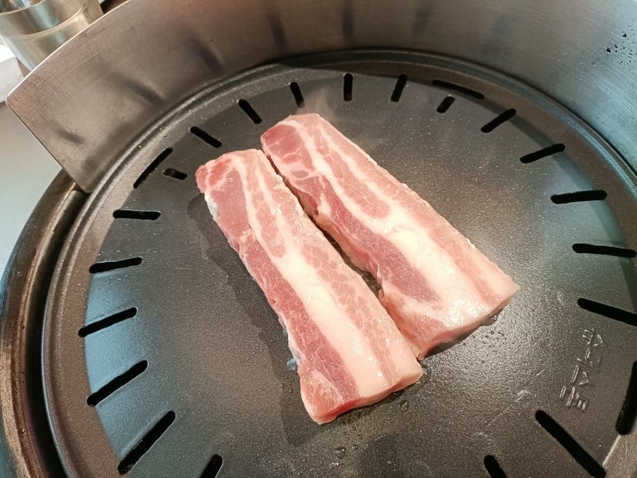 台北西門町美食| 金咕친구 韓式原塊烤肉-台北西門店。韓式小 台北西門町美食| 金咕친구 韓式原塊烤肉-台北西門店。韓式小