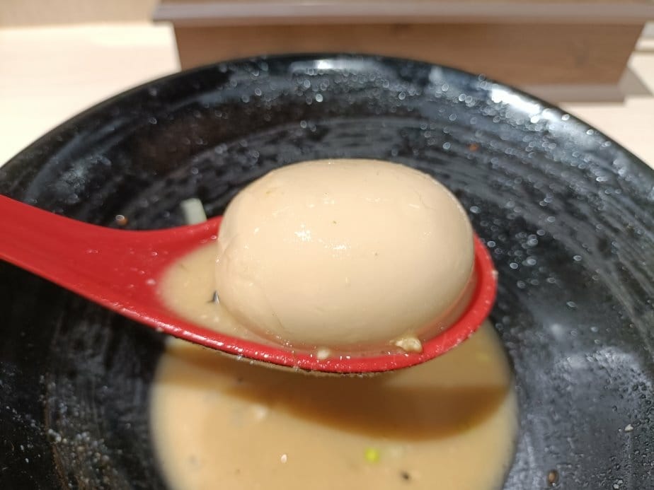 板橋美食|辰噌拉麵~有豚骨、雞湯兩款不同的湯頭，內用加麵不用