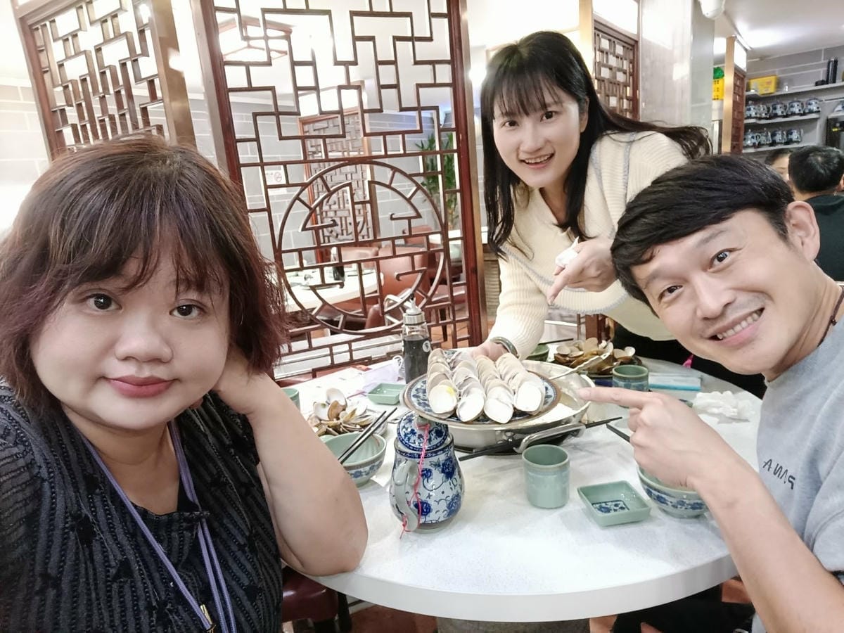 2024澳門|澳門輕軌初體驗~贏到粥卜卜蜆，蒜香蛤蜊肉肥又鮮