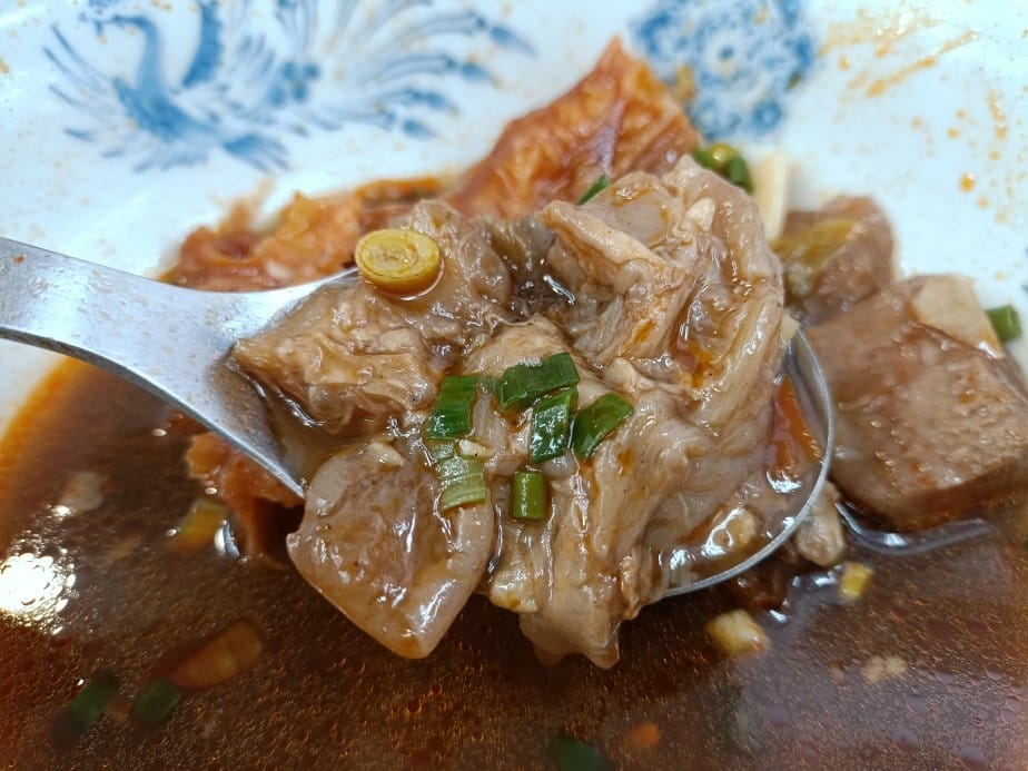 樹林美食|洪記原汁牛肉麵,最愛半筋半肉麻辣牛肉麵!內用豆漿、 樹林美食|洪記原汁牛肉麵,最愛半筋半肉麻辣牛肉麵!內用豆漿、