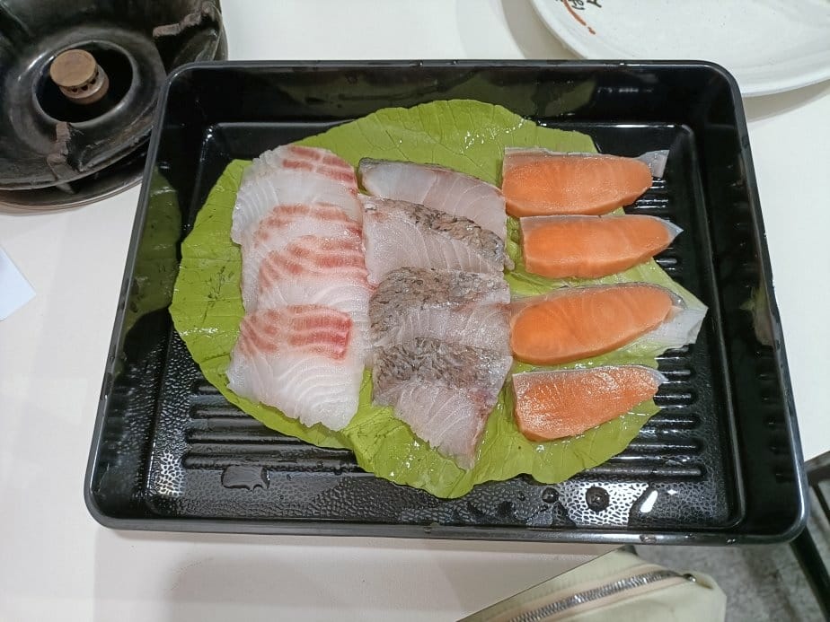 板橋美食|來吧吃鍋~野菜放題吃到飽!飲料、滷肉飯、白飯、冷熱