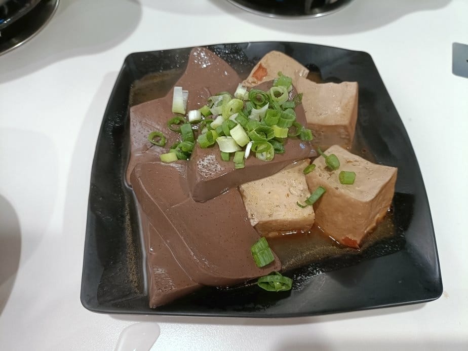 板橋美食|來吧吃鍋~野菜放題吃到飽!飲料、滷肉飯、白飯、冷熱