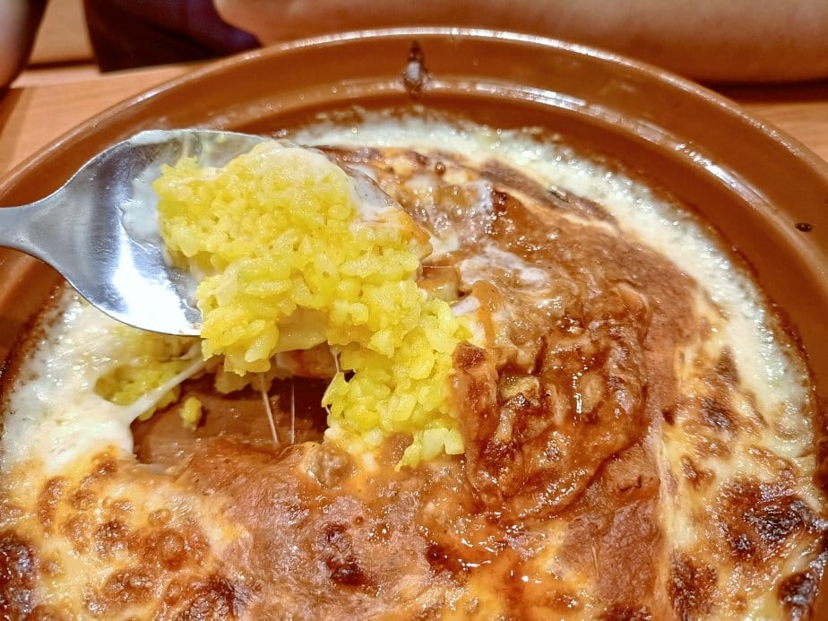 板橋美食|薩利亞-板橋府中店。1人50元飲料暢飲、蜂蜜起司總 板橋美食|薩利亞-板橋府中店。1人50元飲料暢飲、蜂蜜起司總