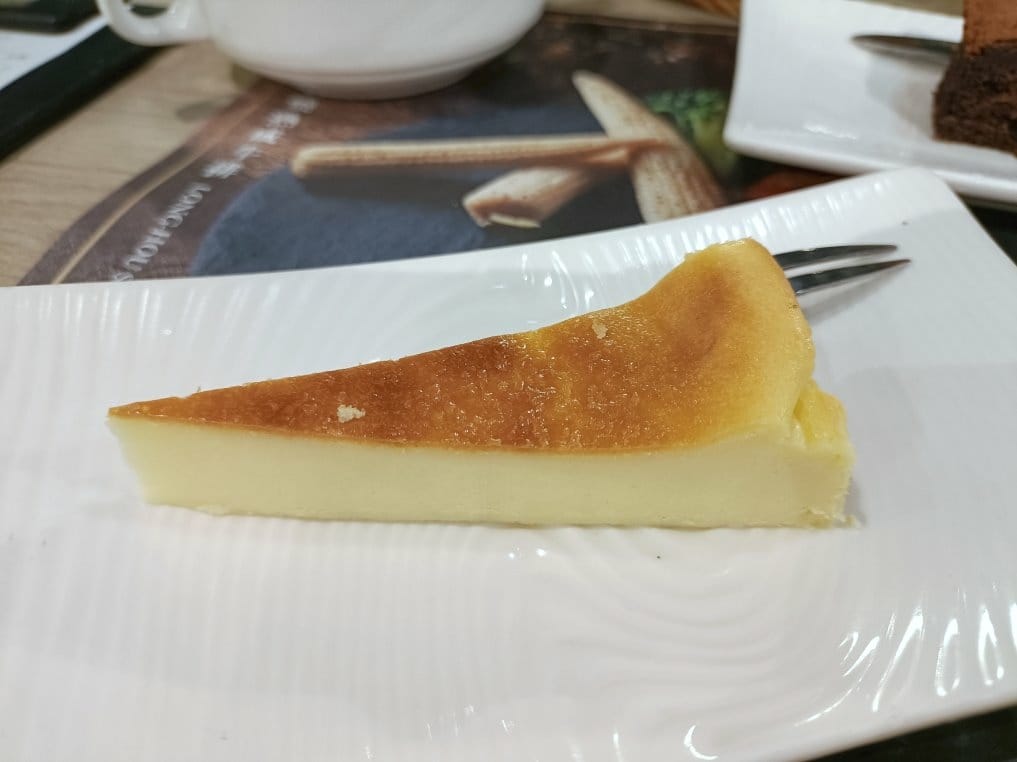 台北車站美食|瀧厚炙燒熟成牛排-台北北車店。玉米濃湯、羅宋湯