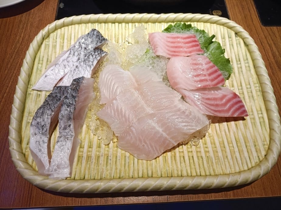 板橋美食|檸檬草鍋物料理,獨家檸檬草香茅湯底肉品、海鮮都百搭 板橋美食|檸檬草鍋物料理,獨家檸檬草香茅湯底肉品、海鮮都百搭