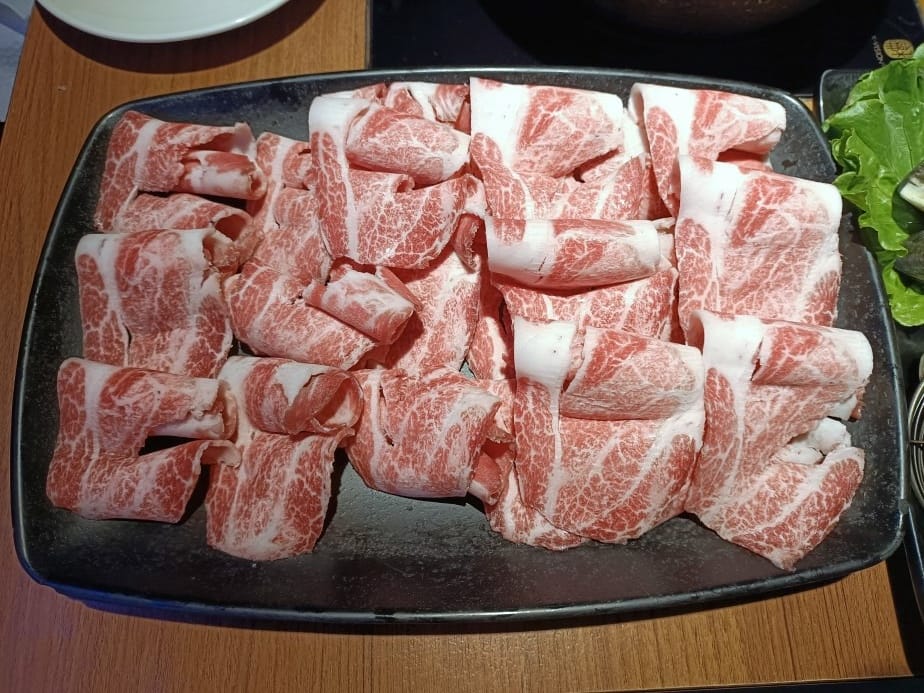 板橋美食|檸檬草鍋物料理,獨家檸檬草香茅湯底肉品、海鮮都百搭 板橋美食|檸檬草鍋物料理,獨家檸檬草香茅湯底肉品、海鮮都百搭