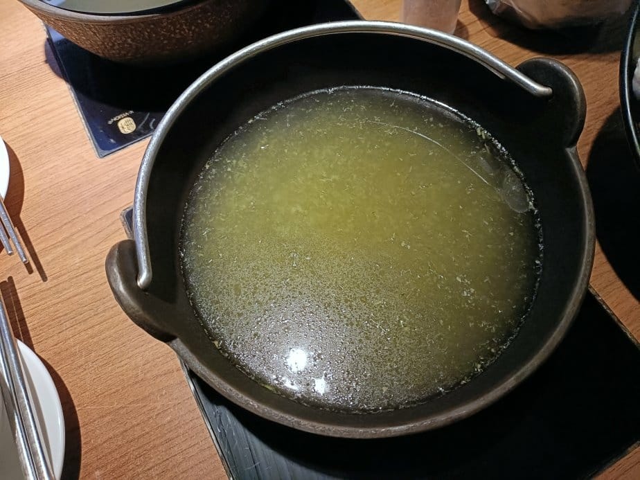 板橋美食|檸檬草鍋物料理,獨家檸檬草香茅湯底肉品、海鮮都百搭 板橋美食|檸檬草鍋物料理,獨家檸檬草香茅湯底肉品、海鮮都百搭