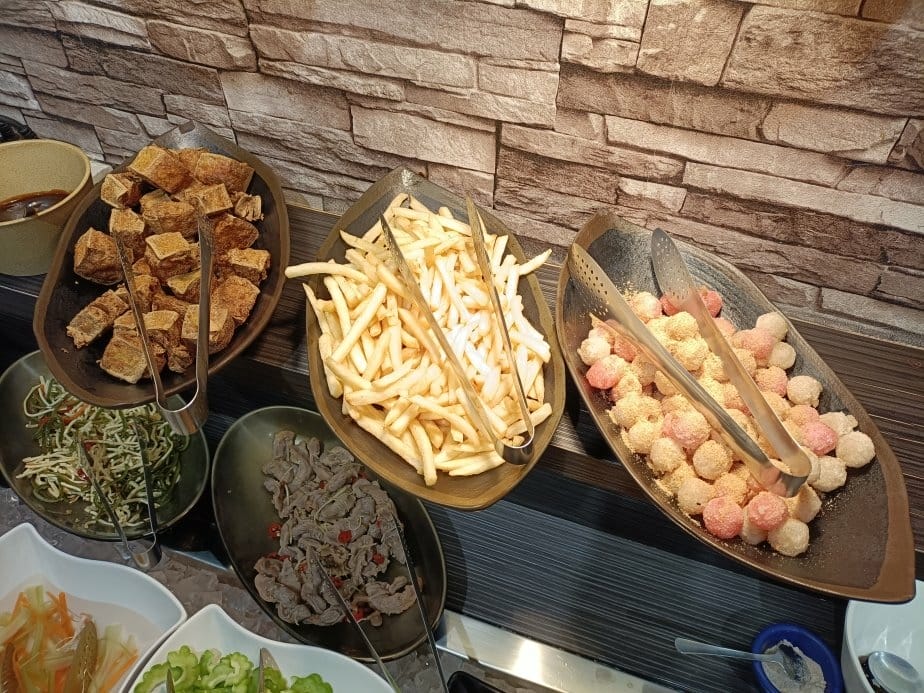 板橋樹林美食|牛下來NEW STEAK,百元排餐居然提供螃蟹 板橋樹林美食|牛下來NEW STEAK,百元排餐居然提供螃蟹